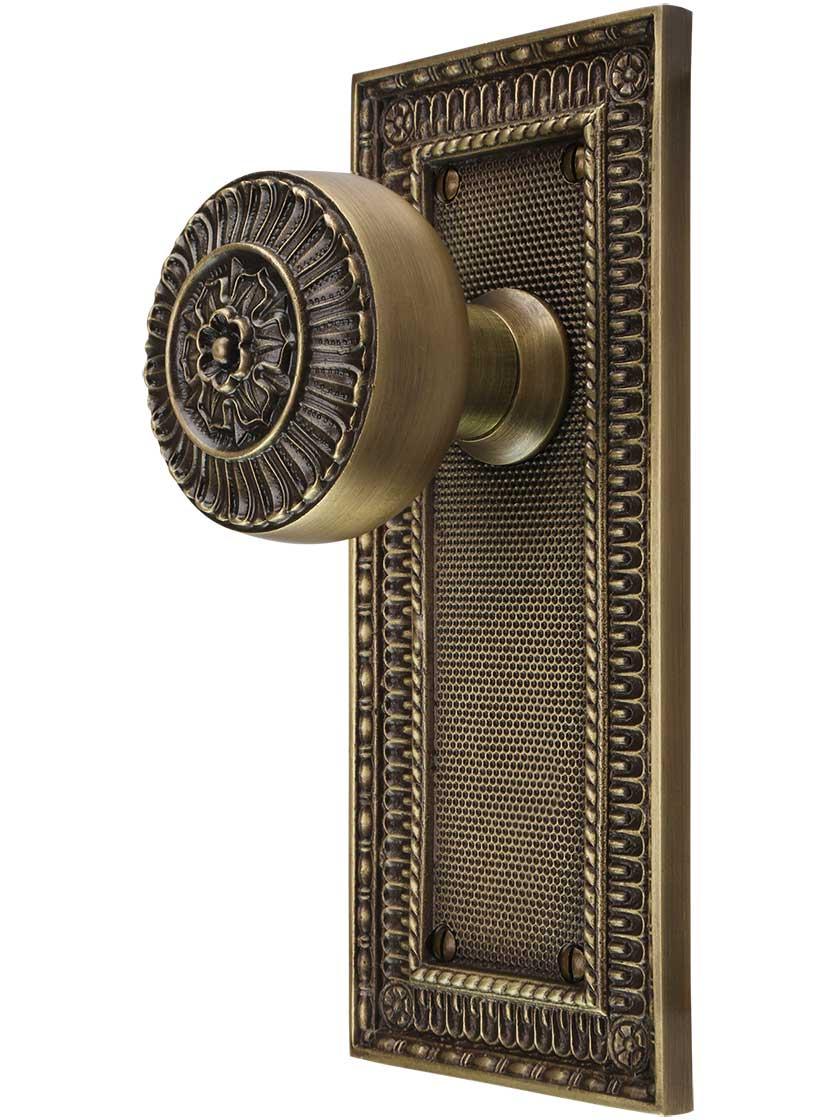 Pisano-Design Door Set with Matching Knobs in Antique Brass.